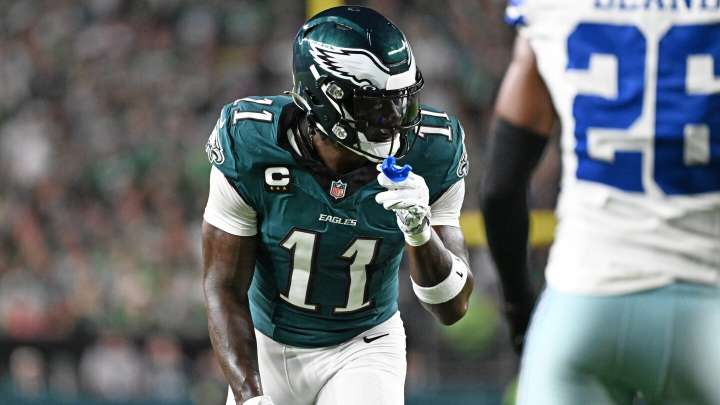 Eagles take early lead on Cowboys on A.J. Brown's touchdown