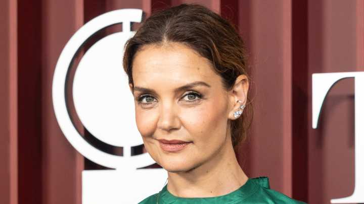 Katie Holmes Red Carpet Outfits That Were Total Disasters