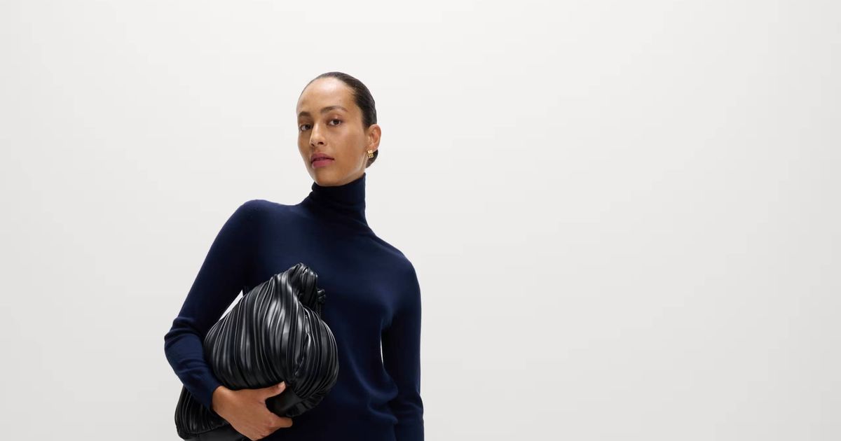 M&S trousers that 'tick all the boxes' now available for just £4 with little