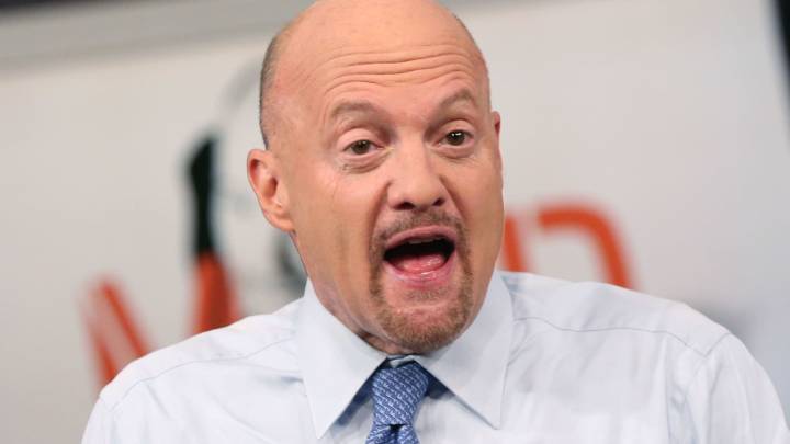 How Jim Cramer navigates a market selloff