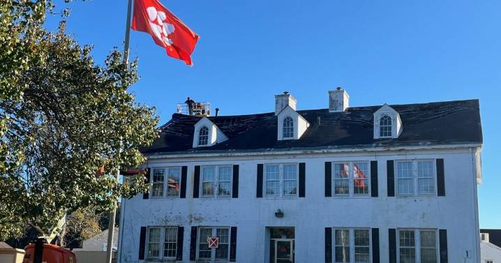 Clemson covers old building, greenhouses at Charleston farm