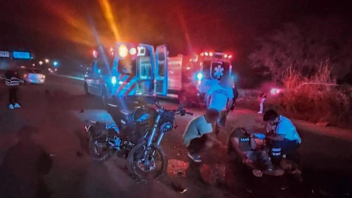 Tres heridos en choque de motos