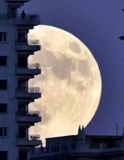 ¡No te la pierdas! Horario y claves para ver la Superluna más grande del año