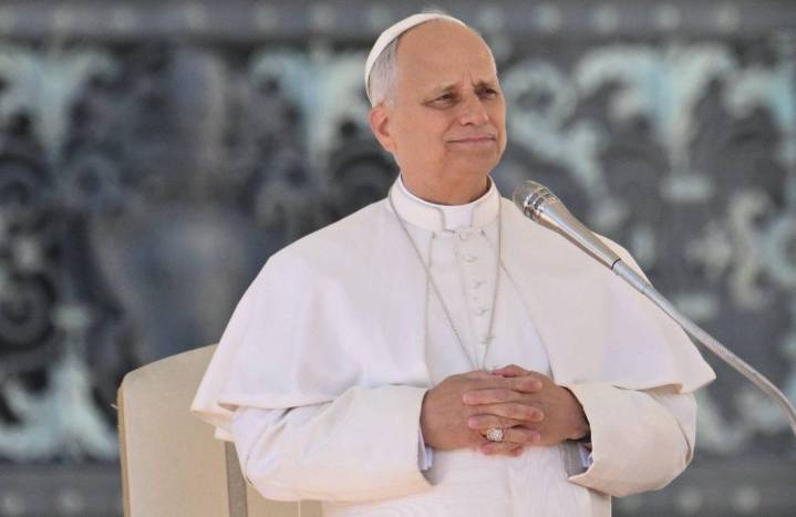 Papa llama a proteger dignidad de las víctimas de abusos