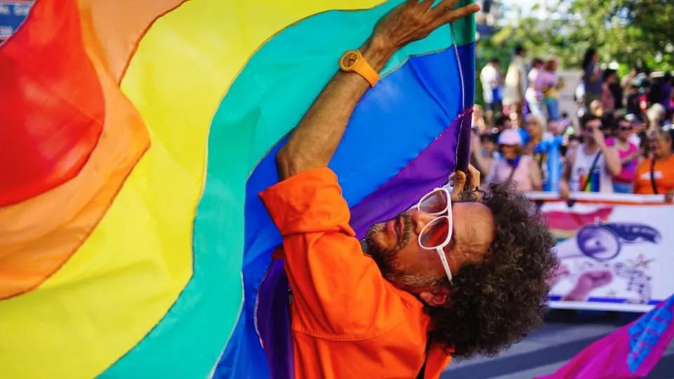 La Marcha del Orgullo tuvo lugar en las calles céntricas de Córdoba este sábado: las fotos