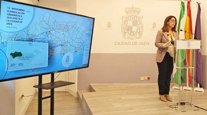 El Ayuntamiento acusa al POTA de dejar a Jaén fuera de la planificación logística y ferroviaria