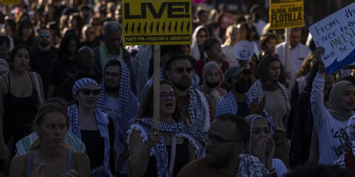 El periodista británico Sami Hamdi, detenido por el ICE, será liberado tras acordar su salida "voluntaria" de EEUU