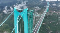 Así es el puente entre las nubes: la obra monumental que reduce un trayecto de dos horas a dos minutos