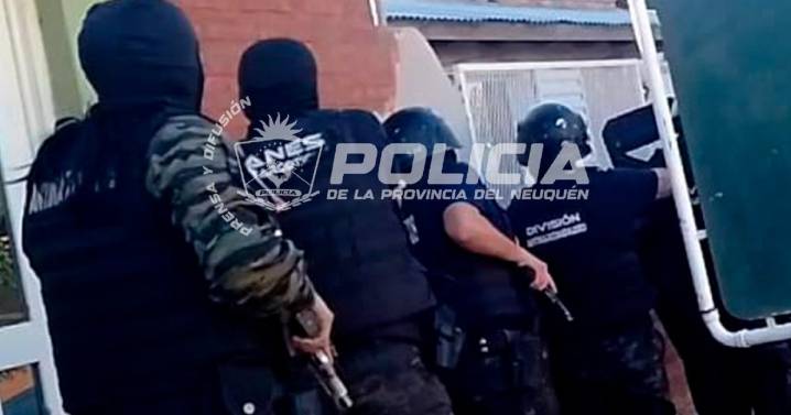 Doce imputados por narcotráfico en un día de operativos en Cutral Co, Plaza Huincul y Senillosa