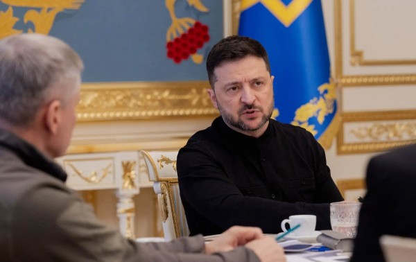 La imagen de Zelensky se ve empañada mientras la investigación por corrupción sacude su círculo íntimo