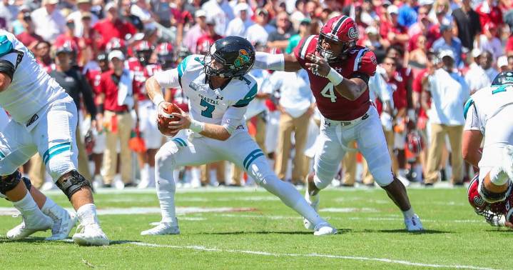 Gamecocks kickoff time for game hosting Coastal Carolina