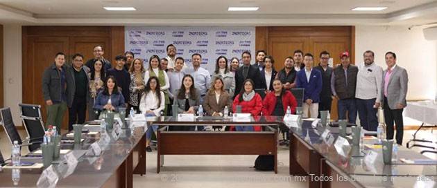 “LA POLÍTICA TAMBIÉN ES PARA USTEDES”: MIGUEL VARELA A JÓVENES