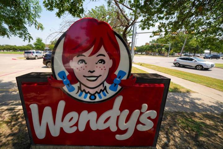 Wendy’s to close hundreds of US stores in bid to halt falling profit