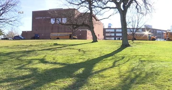 AI: School weapon system mistook bag of chips for gun, not racially biased, state officials say