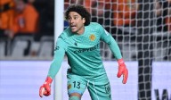 ¡Le hicieron gol olímpico! Guillermo Ochoa recibe vistoso gol y deja escapar la victoria con el AEL Limassol (VIDEO)