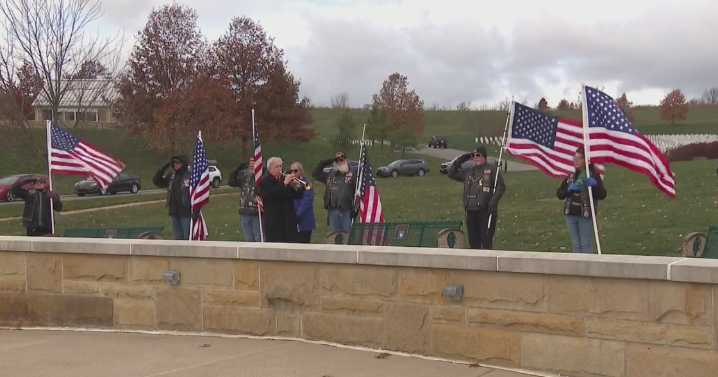 Despite government shutdown, Veterans Day ceremonies go on to honor those who served