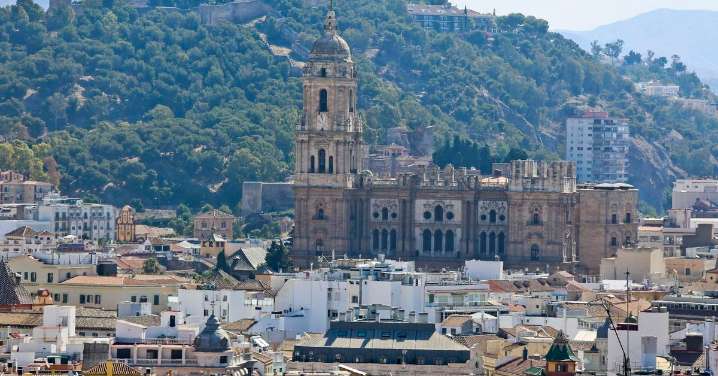 La Catedral de Málaga vista por los turistas: "Merece completamente el precio de la entrada"