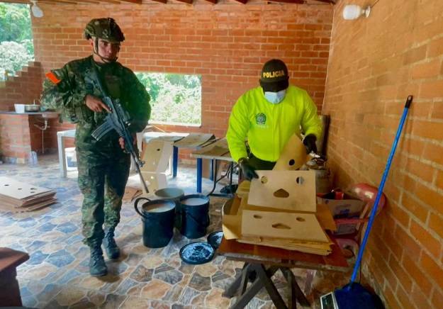 Desmantelan laboratorio para la producción de cocaína