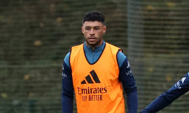 Free agent Alex Oxlade-Chamberlain returns to Arsenal FC after contract termination