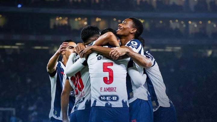 En la ida de los cuartos de final, Monterrey vence al América, pero pudo ser más abultada la ventaja