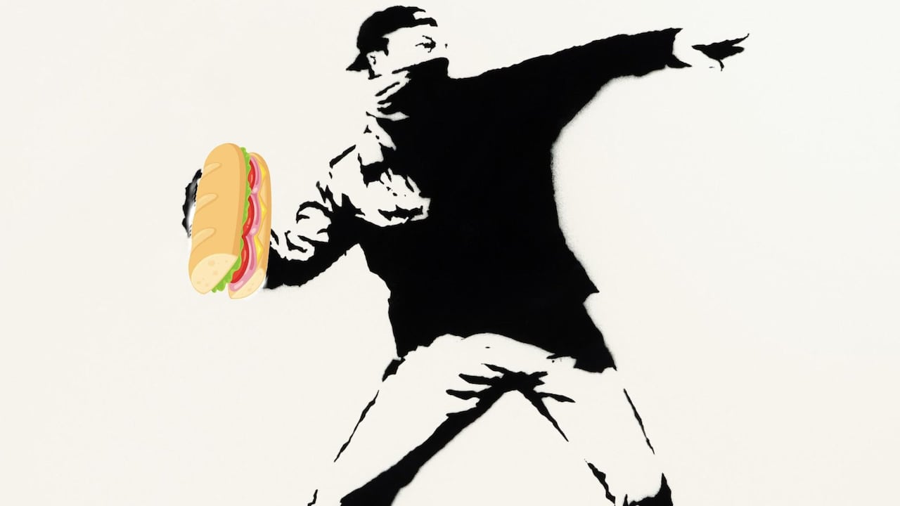 EE. UU. quiere encarcelar a un hombre por arrojar un sandwich a un agente de ICE