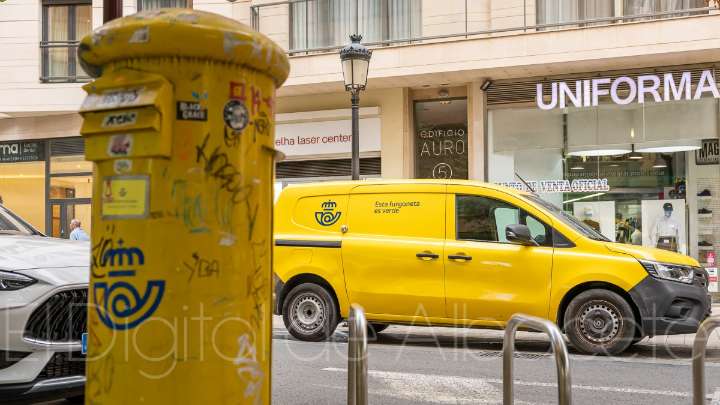 Continúan las denuncias contra Correos en Albacete: «Lo vi irse con el paquete delante de mis narices»