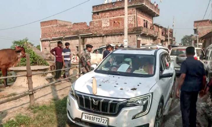 On poll day, Bihar Dy CM alleges his convoy attacked by RJD supporters; EC asks DGP to take action