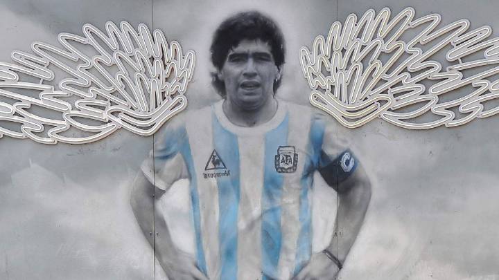 El mensaje de la cuenta oficial de Diego Maradona a cinco años de su muerte: "Resucitando"