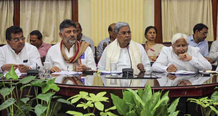 CM Siddaramaiah announces Rs 3,300 per tonne support price for Sugarcane