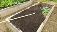 What To Do With Soil From Raised Garden Beds In Winter (Toss Or Keep)