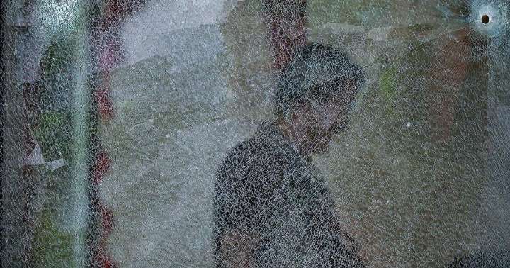 3 people kicked out of Canada in extortion probe in B.C., border agency says