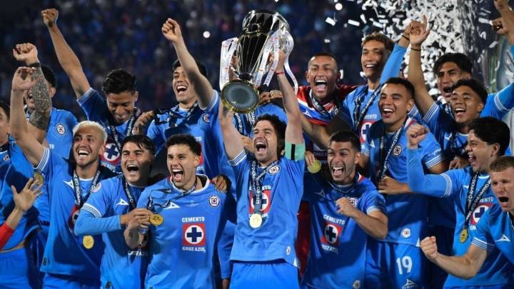 Cruz Azul haría historia al ganar 4 trofeos en 9 partidos
