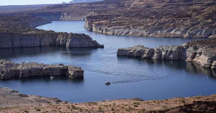 Colorado River talks hit crunch time. What’s at stake for California water?