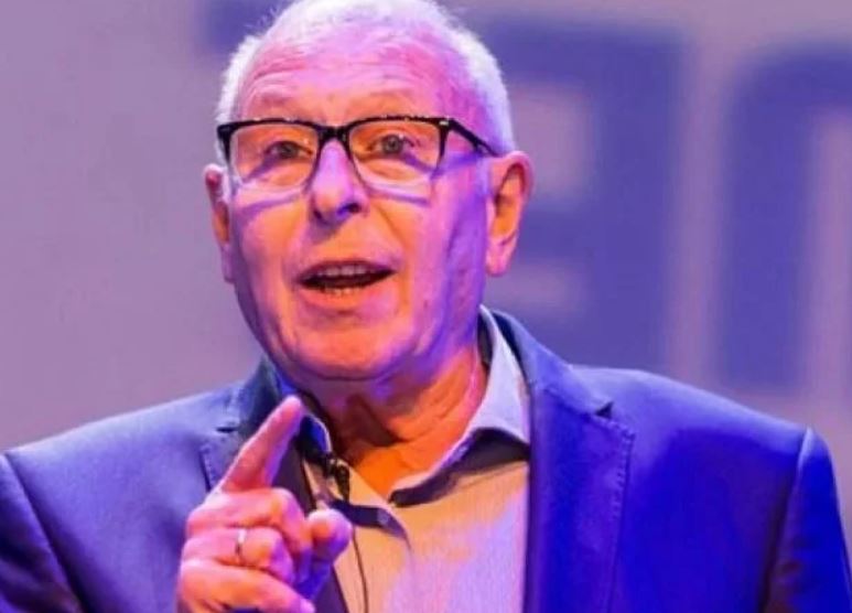 “Nos estamos convirtiendo en uno de los países africanos más pobres”, sostuvo Roberto Bacman