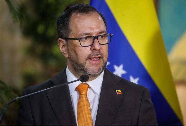 Venezuela celebró la derrota de Noboa en referéndum: Venció "la dignidad de Ecuador" 17 de noviembre de 2025 | País La presidenta del Consejo Nacional Electoral (CNE), señaló que en las cuatro pregunt