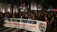 Las calles de Bilbao se llenan de solidaridad con Palestina en dos marchas previas al partido en San Mamés