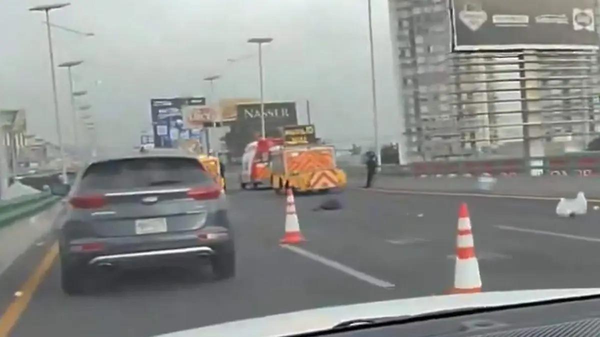 Naucalpan: localizan una persona muerta en el segundo piso del Periférico