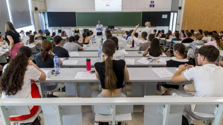La ley para el 6% del PIB en la educación catalana avanza entre dudas y escepticismo