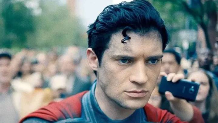 Metropolis Sues Superman For Reducing Crime