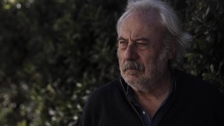 Julio Llamazares: "Estamos pagando el silencio de la Transición con jóvenes que idealizan la dictadura"