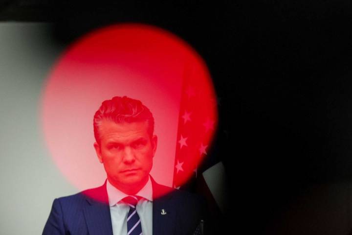 'Kill everybody': Bombshell Pete Hegseth order blasted by lawmakers as 'blatantly illegal'