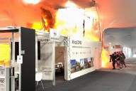 Debido a un incendio que deja 13 personas afectadas se desaloja un edificio que es usado para COP30