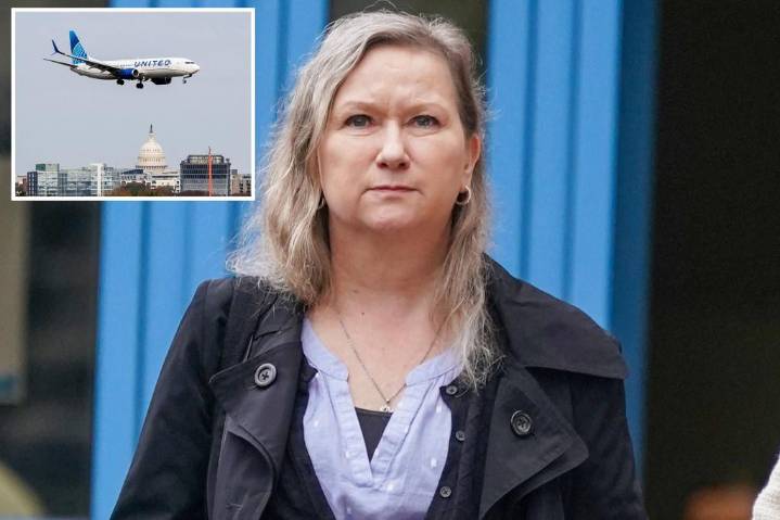 Drunk United Airlines attendant chugged vodka to 'keep calm' on flight