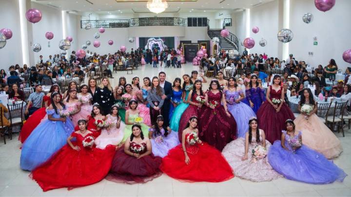 Salinas Victoria regala festejo de quinceaños a más de 30 jóvenes