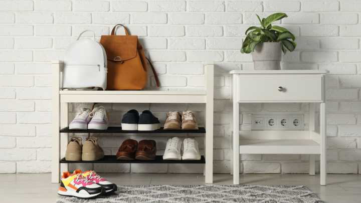 12 Useful Ways To Use A Shoe Storage Bench Other Than In The Entryway