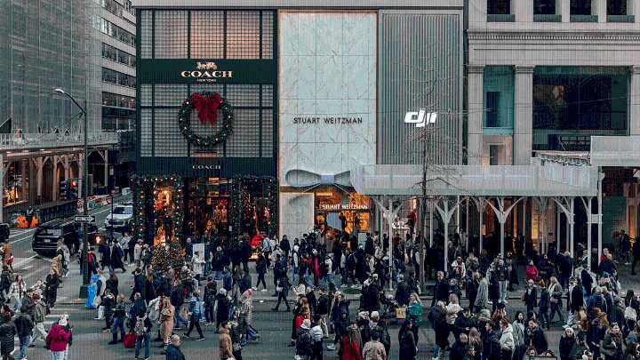 How Confident Is the US Consumer Going Into the Holidays?