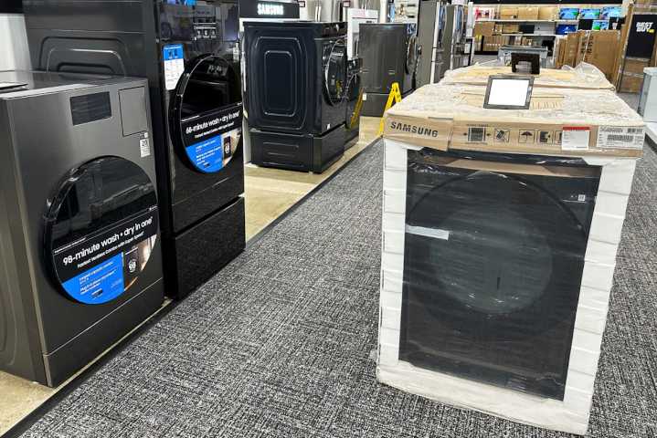 How a personal finance expert leverages holiday sales for household necessities