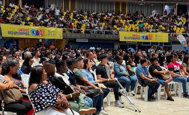 Cali hace realidad el sueño de tener una vivienda digna para cerca de mil familias