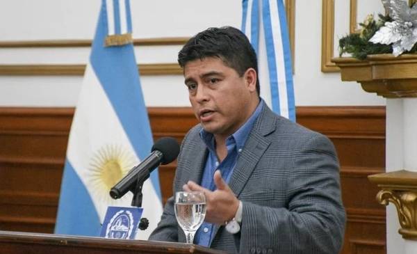 El gobierno de Santa Cruz pagó los sueldos en dos tramos