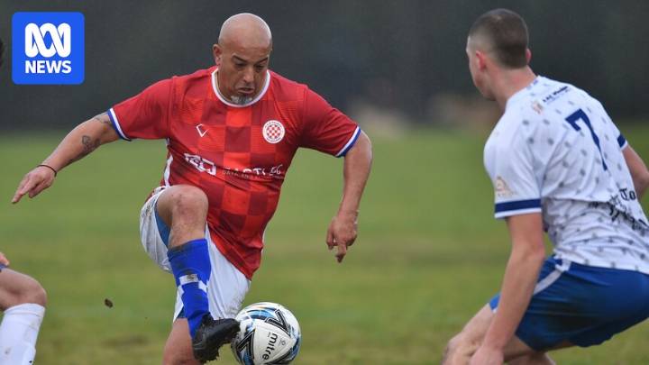 Football coach Zia Younan found quietly playing in Melbourne suburbs despite FIFA ban for match